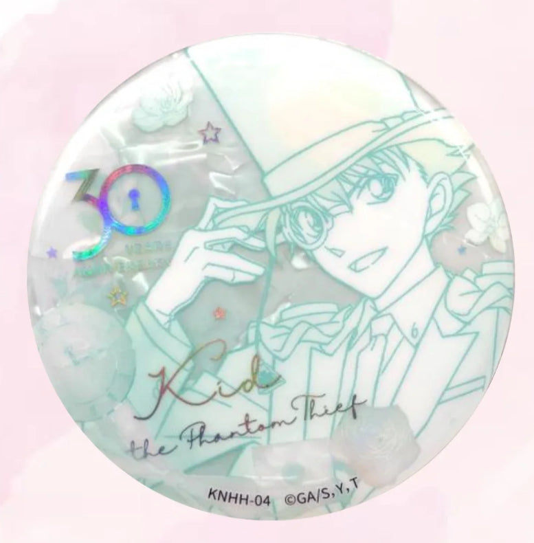 コナン KAYOU 30周年　白磁風缶バッジ
