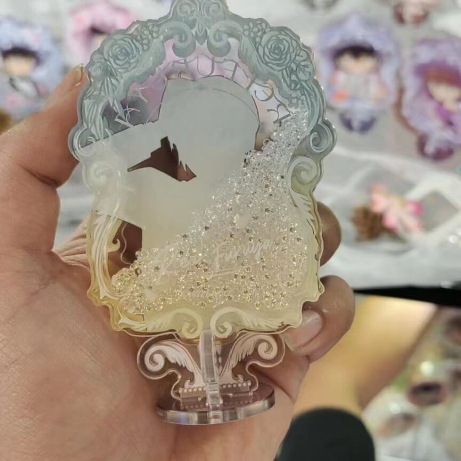 コナンカフェ 2022年 ハロウィンの花嫁　ストーン入りアクリルオーナメント